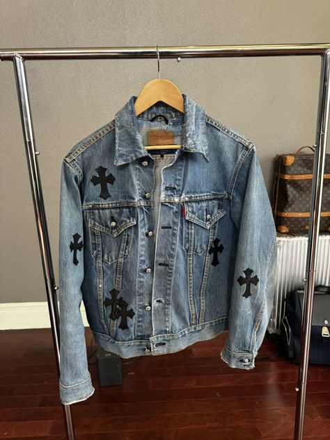 Chrome Hearts x Levi’s Vintage Cross Patch Denim Jacket Chrome Hearts Jacket, Patch Denim Jacket, Cross Patch, Levi Denim Jacket, Patch Denim, Denim Jacket Patches, Denim Patches, Men's Outerwear, Ideas Photography