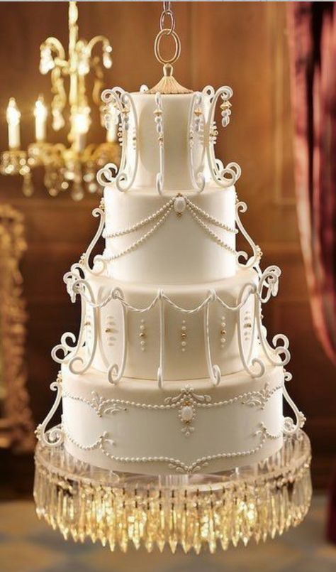 Wedding cake. Very Phantom of the Opera-style. Phantom Of The Opera Wedding, Wedding Cake Chandelier, Opera Wedding, Crazy Wedding Cakes, Airbrush Cake, Chandelier Cake, Royal Wedding Cake, Opera Cake, Wedding Cake Toppers Unique