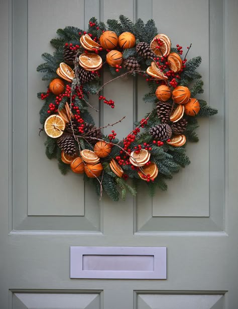 Natal Natural, Navidad Natural, Wreaths Ideas, Christmas Wreaths To Make, Xmas Wreaths, Wreaths Diy, Noel Christmas, Christmas Floral, Christmas Wreaths Diy