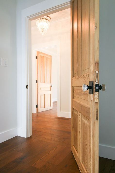 Solid Wood Bedroom Doors, Natural Wood Bedroom Doors, Inside Wood Doors, Raw Wood Doors Interior, Natural Oak Doors, Unfinished Door Ideas, Doors Interior Color Ideas, Hallway With Bedroom Doors, Unfinished Wood Doors Interior