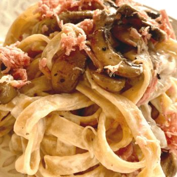 20 Minute Meals Healthy, Ham And Mushroom Pasta, Clean Eating With Kids, Mushroom Pasta Sauce, Ham Pasta, Cream Cheese Pasta, Cream Cheese Sauce, Dinner Recipes Healthy Family, Fast Dinner