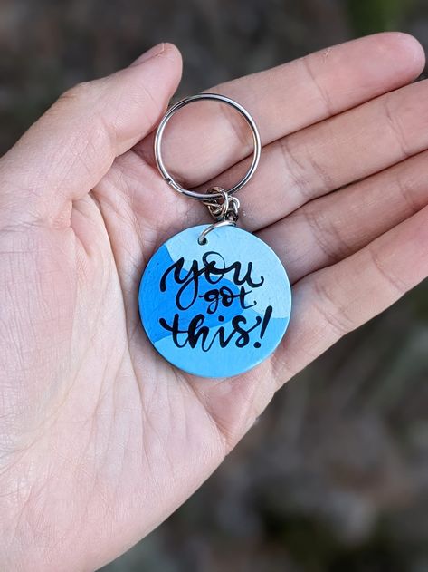 Hand Painted Keychain Ideas, Keychain Painting Ideas, Wooden Keychain Ideas, Campground Crafts, Homemade Keychains, Bible Verse Gifts, Handmade Keychains, Acrylic Paint On Wood, Small Canvas Paintings