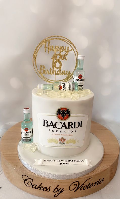 Bacardi Cake, Beer Themed Cake, Booze Cake, Crazy Birthday Cakes, Alcohol Birthday Cake, Chocolate Rum Cake, Food Photography Cake, Liquor Cake, Cake Unique