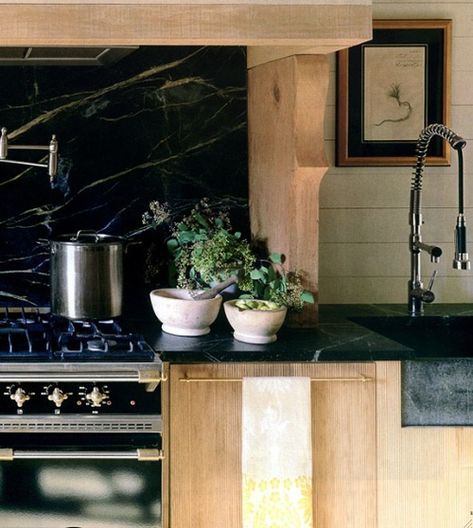 Kitchen w/a matching countertop & backsplash | Designer: Melanie Pounds Kitchen Black Counter, White Oak Kitchen Cabinets, Soapstone Counters, White Oak Kitchen, Countertop Backsplash, Outdoor Kitchen Countertops, Soapstone Countertops, Oak Kitchen Cabinets, Kitchen Black