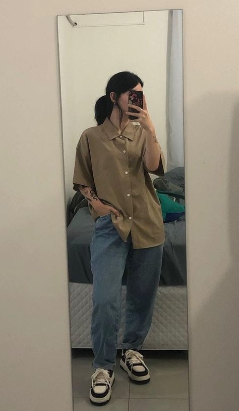 Normcore Outfit Women, Masc Work Outfits, Mexican Aesthetic Outfits, Modern Outfits For Women, Alt Masc Outfits, Calm Fits, Modern Hipster, Casual Day Outfits, Tomboy Style Outfits