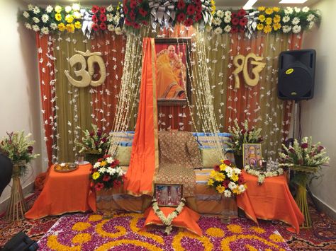 Guruji Darbar Gurupurab Decoration Ideas, Guruji Darbar Decoration At Home, Guru Ji Darbar Decoration At Home, Guruji Satsang Decoration At Home, Satsang Decoration, Guruji Darbar Decoration, Guru Ramdas Ji Gurpurab, Guruji Satsang Flower Decoration, Guru Angad Dev Ji Prakash Purab