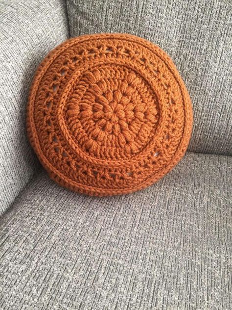 40 Crochet Pillow Patterns Crochet Puff Stitch Flower, Puff Stitch Flower, Circular Pillow, Crochet Puff Stitch, Crochet Pillow Patterns Free, Crochet Pillow Cover, Crochet Cushion Cover, Crochet Pillow Pattern, Crochet Pillows