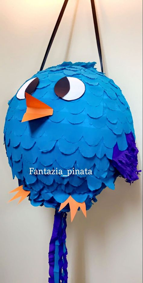 بنياتا جميله على شكل عصفور لجميع مناسبات الاطفال Bird Pinata, Adult Pinata, Blue And Yellow, Pigeon, Blue Bird, Kids Party, For Kids, Yellow, Blue