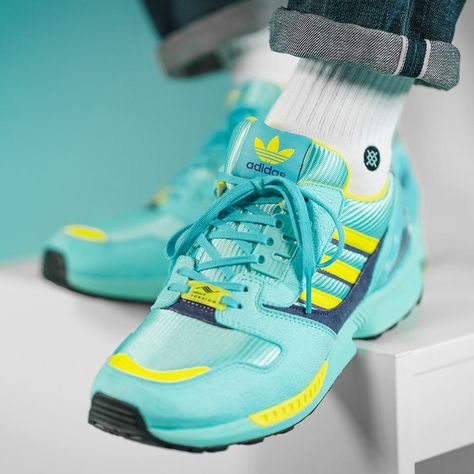 Release Date : January 3, 2020 Adidas ZX 8000 « Aqua » Credit : 43einhalb⠀ — #adidas #zx8000 #sneakerhead #sneakersaddict #sneakers #kicks #footwear #shoes #fashion #style Adidas Classic Shoes, Adidas Zx 8000, Kendall Jenner Chanel, Adidas Torsion, Forex Market, Sneaker Stores, Adidas Zx, Sneaker Release, Sneakers Addict