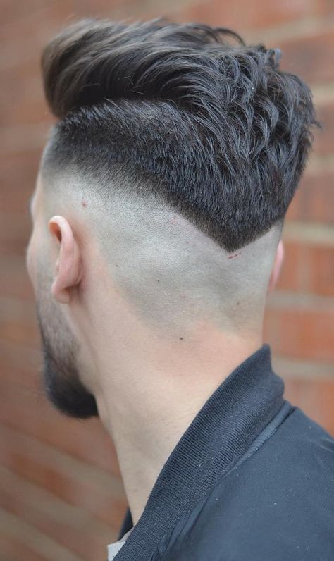 V Cut Hair, V Shaped Haircut, V Hair, Trendy Mens Haircuts, Beard Fade, Tapered Haircut, Faded Hair, Haircut Designs, Bald Fade