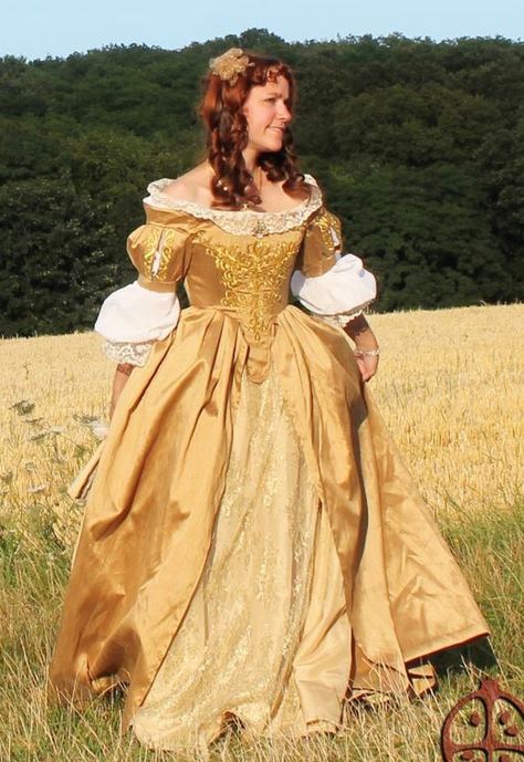 17th Century Gown, 1660s Fashion, 17th Century Dress, Prom Dress Off The Shoulder, French Dresses, Baroque Dress, Costume Viking, Fashion Through The Decades, Prom Dresses Off The Shoulder