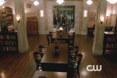 I want to go to there. Supernatural Bunker, Men Of Letters, Sam And Dean Winchester, Supernatural Dean, Supernatural Seasons, Supernatural Fans, Sam Winchester, Non Fiction, Dean Winchester