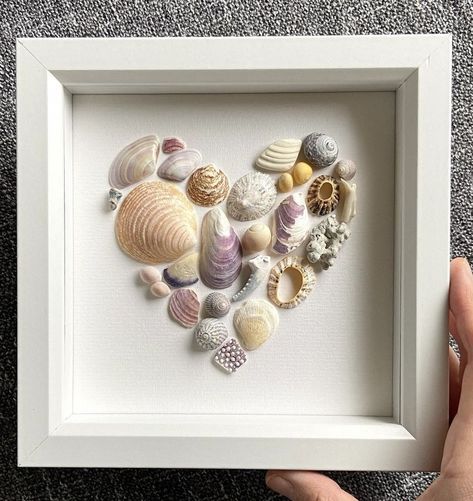 Deco Surf, Seashell Art Diy, Sea Shells Diy, Art Coquillage, Seashell Projects, Seashell Wall Art, Shells Diy, Shell Crafts Diy, Sea Shell Decor