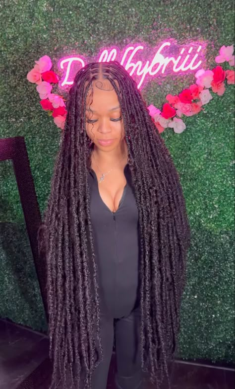 Knotless Faux Locs, Infinity Locs, Boho Curls, Braided Hairstyles For Black Women Cornrows, Black Ponytail Hairstyles, Faux Locs Hairstyles, Instagram Baddie, Quick Weave Hairstyles, Braided Cornrow Hairstyles