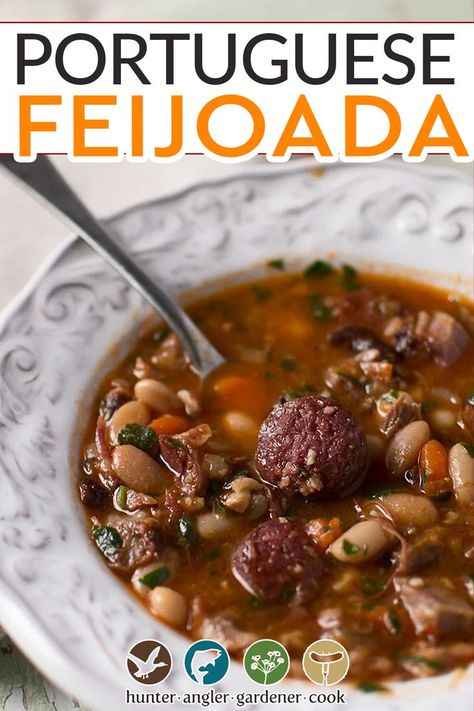 Portuguese Feijoada Recipe, Portuguese Fava Bean Recipe, Boar Recipes, Brazilian Feijoada, Portuguese Bean Soup, Feijoada Recipe, Portuguese Soup, Fava Beans Recipes, Beans Stew