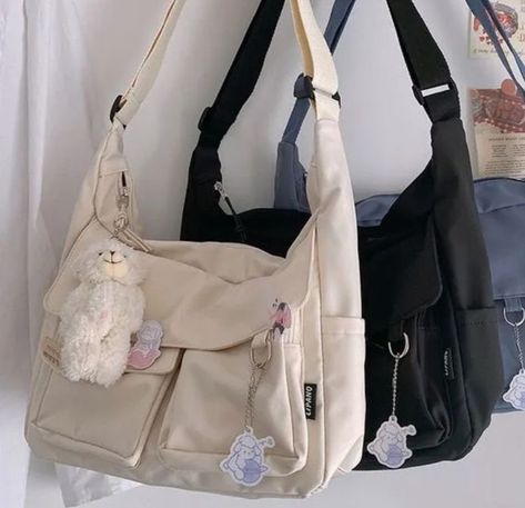 Crossbody Purse Aesthetic, Aesthetic Crossbody Bag, College Bag Aesthetic, Shoulder Bag Aesthetic, Korean Bags, Uni Bag, Message Bag, Fairy Shoes, Stylish School Bags