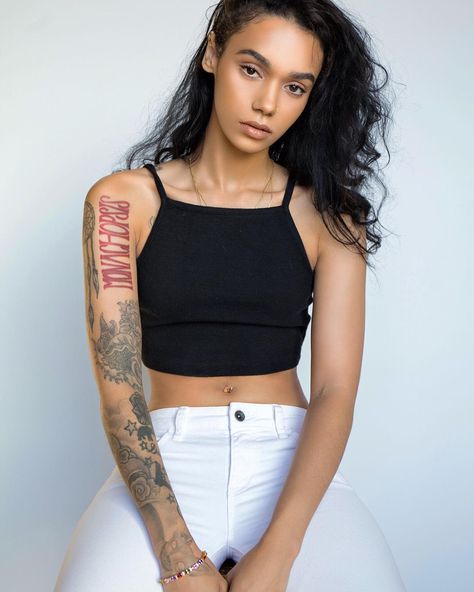 Indyamarie Jean, Indya Marie, Sun Tattoos, Badass Tattoos, Beauty Shoot, Women Street, Curvy Outfits, Inked Girls, Cute Tattoos