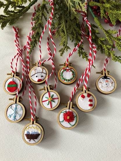 Holiday Mini Hoop Ornaments - FREE Hand Embroidery Patterns and PDF - Sulky Embroidery Patterns For Beginners, Mini Christmas Ornaments, Mini Embroidery, Hand Embroidery Patterns Free, Holiday Embroidery, Miniature Embroidery, Christmas Embroidery Patterns, Wooden Embroidery Hoops, Embroidery Christmas