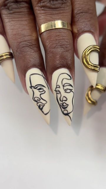 Su Nguyen on Instagram: "Freestyle Abstract line art with 3D gold nail “jewelries”   ★𝐒𝐚𝐮𝐯𝐚𝐠𝐞_𝐀𝐫𝐭𝐢𝐬𝐭𝐫𝐲★ 𝙽𝚊𝚒𝚕 𝙰𝚛𝚝 𝚋𝚢 𝚂𝚞  . . . . . . . . . . . . . #springnails #nailart #nailartist #artist #aesthetic #naildesign #nails #spring #nailsinspiration #aestheticnails #nailalabama #birminghamnails #alabamanails #alabamanailartist #nailtrend #trending #nailinspo #nails #naildesigns #nailfeed #handpaintednails #freestylenails #abstractart #nailsdesign #nailjewelry #lineart #abstractnails #3Dnails #nailsart" Alabama Nails, Line Nail Designs, Fancy Nails Designs, Gold Nail, Lines On Nails, Gel Nail Design, Long Square Acrylic Nails, Unique Acrylic Nails, Artist Aesthetic