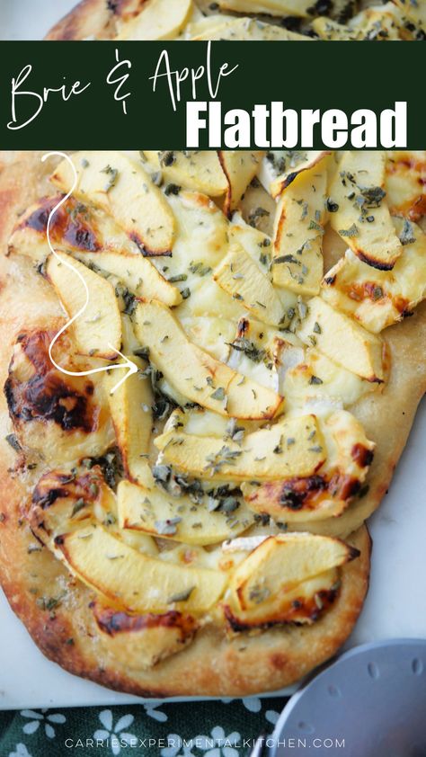 This savory flatbread is made with creamy Brie cheese, sliced apples, fresh sage and drizzled honey on your favorite pizza dough.  #flatbread #pizza #brie #apples Pizza With Apples, Flat Bread Appetizers, Dessert Flatbread, Appetizer Flatbread, Poolside Sandwiches, Fall Flatbread, Vegetarian Apps, Ooni Recipes, Apple Flatbread