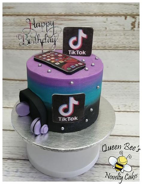 Tik Tok Birthday Cake Ideas, Tik Tok Birthday Cake, Tiktok Cake Design, Tiktok Cake Ideas, Tiktok Cakes, Tiktok Birthday Cake Ideas, Tik Tok Cake Ideas, Tiktok Birthday Cake, Tik Tok Cake