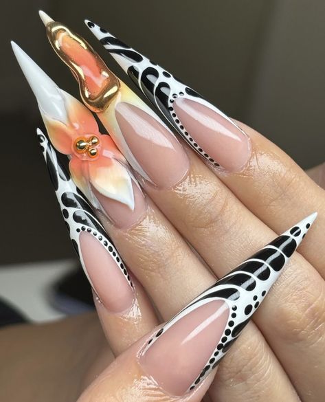 Sharp Stiletto Nails, Gel Nail Trends, Nails Sharp, Perfect Summer Nails, Statement Nails, Stilleto Nails Designs, Nails Floral, Long Stiletto Nails, Sharp Nails