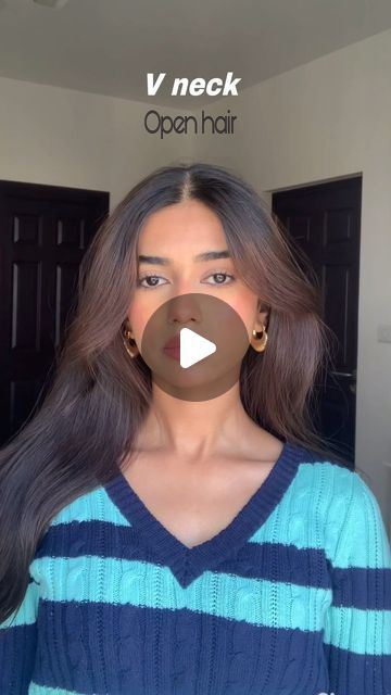 Laiba Rehman on Instagram: "Trying Hairstyle neckline guide! Comment down your favourite one♡ Hoodie***" V Neck Hairstyles Guide, Hair Styles For Different Necklines, Hairstyle With Hoodie, Hairstyles For V Neck Dress Neckline, V Neck Hairstyles, Hairstyle For Hoodie, Hairstyles For Hoodies, Neckline Hairstyles Guide, Box Braids On Natural Hair