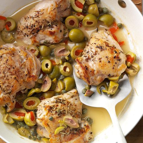 Skillet Chicken with Olives Chicken And Olives, Chicken Artichoke Recipes, Olive Chicken, Broiled Chicken, Artichoke Chicken, Olive Recipes, Artichoke Recipes, Chicken With Olives, Chicken Entrees