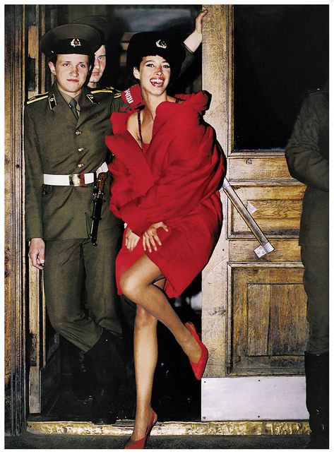 Christy Turlington by Arthur Elgort, Leningrad, 1990. Rodney Smith, Arthur Elgort, Icon Fashion, Vogue Archive, Alfred Stieglitz, High Fashion Editorial, Vogue Us, 1990s Fashion, Christy Turlington