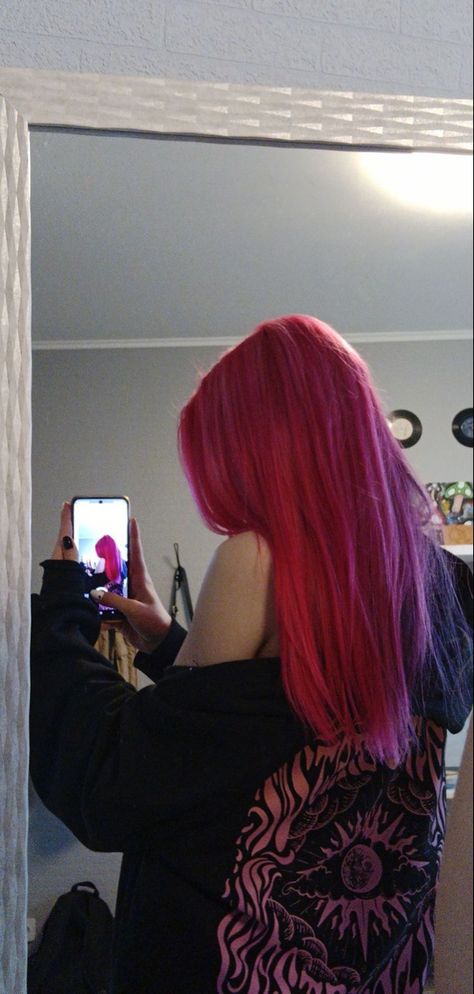 Hot Hair Dye Ideas, Pink And Dark Pink Hair, Hot Pink Hair Outfit Ideas, Pink And Red Hair Color, Hot Pink Hair With Light Pink Highlights, Black N Pink Hair, What To Wear With Pink Hair, Dark Hot Pink Hair, Dyed Hair Inspiration Pink