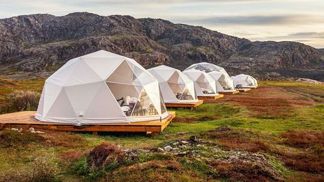 10 best glamping sites in Russia - Russia Beyond Alternative School, Tents Camping Glamping, Tenda Camping, Geodesic Dome Homes, Glamping Resorts, Dome Home, Luxury Glamping, Glamping Site, Resort Design