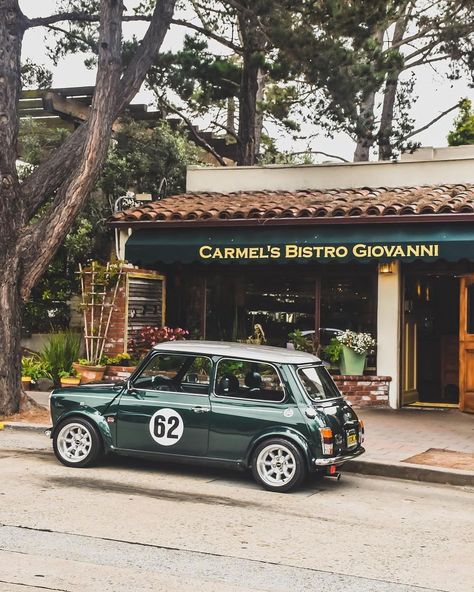 Valve & Piston on Instagram: “Big fan of little cars. Mini Cooper. PC: @beausoleil_photo” Mini Cooper Sport, Austin Mini Cooper, Green Shot, Mini Morris, Mini Cooper Classic, Combi Vw, Austin Mini, British Racing Green, Classic Mini Cooper