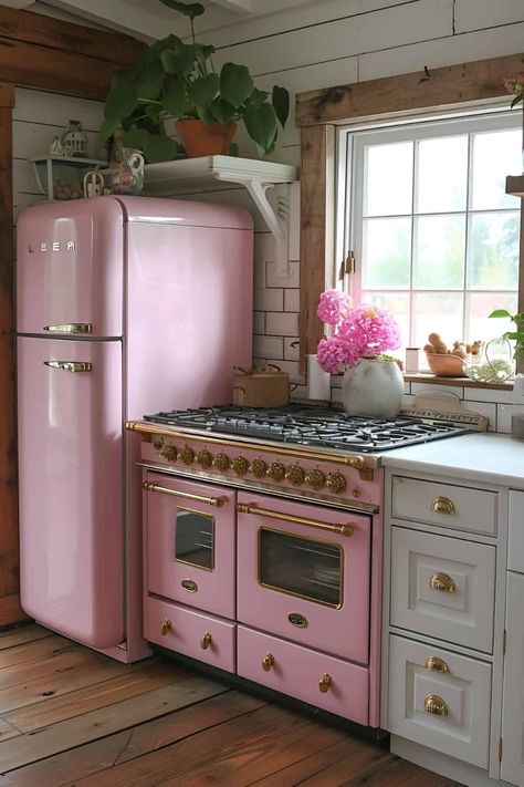 Cottage Kitchen Ideas, Cozy Cottage Kitchen, Ideas For Fun, Cottage Kitchens, Pink Kitchen, Chic Kitchen, Shabby Chic Kitchen, Barbie Dream House, Cottage Kitchen