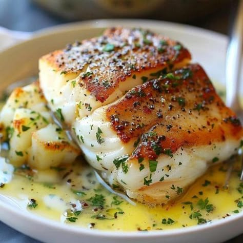 Golden Seared Cod with Herb Butter Sauce – Tasty Recipes Meal Prep Cod Fish Recipes, Herb Butter Sauce, Seared Cod, Fish Dinners, Cod Fish Recipes, Fish Dinner Recipes, Seared Scallops, Cod Recipes, Impressive Recipes