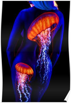 Big Jellyfish, Jellyfish Painting, Glow Paint, Jellyfish Art, Body Art Photography, Art Simple, Body Makeup, Jolie Photo, Light Painting