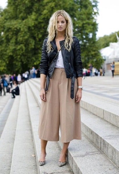 I have a pair of flat front, wide band at waist culottes but usually wear flats, tank top and cardigan or blazer with- like this look! How To Wear Belts, 21 Outfits, How To Wear Culottes, Culottes Outfit, Weekend Mode, London Fashion Weeks, Mode Casual, Looks Street Style, Mode Inspo