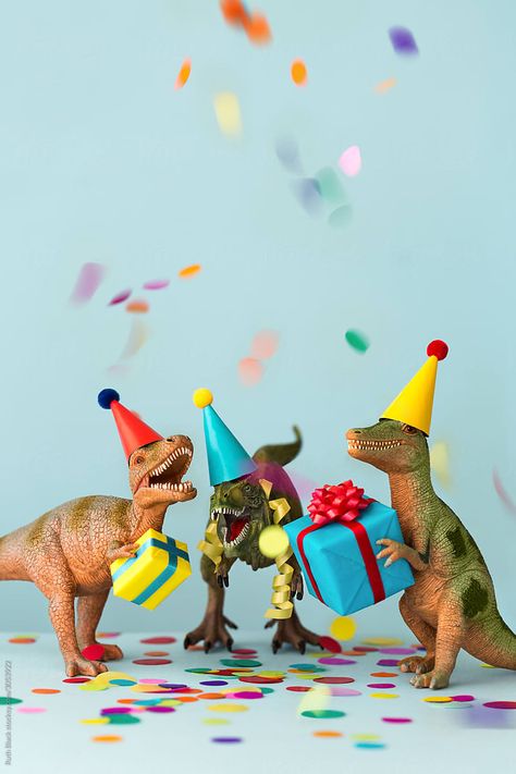 Threerex Birthday, Dino Decor, Dinosaur Birthday Theme, Dinosaur Birthday Party Decorations, Birthday 4, Dinosaur Birthday Cakes, Dinosaur Themed Birthday Party, Crushing It, Dino Birthday Party