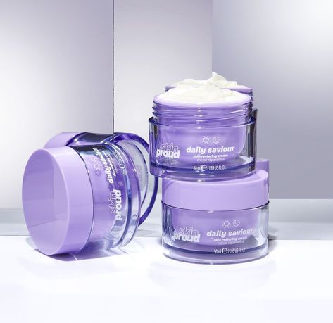 Introducing our new daily moisturiser to protect and enhance your skin's natural barrier. This super hydrating, creamy moisturiser helps the skin maintain moisture and also helps protect against environmental stressors. This must-have formula is packed full of vitamins and nourishing oils to keep your skin feeling happy and healthy - a daily saviour indeed! Purple Skincare Packaging, Purple Skincare, Purple Packaging, Photo Pinterest, Skincare Products Photography, Products Photography, Skincare Packaging, Hand Balm, Beauty Products Photography