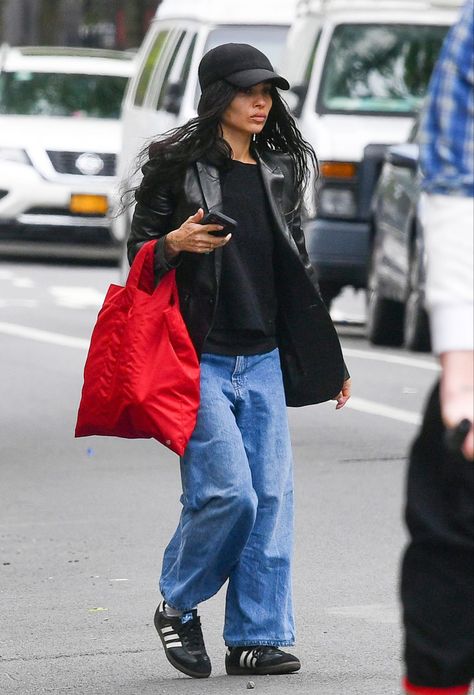 Zoe Kravitz Style High Fidelity, Zoe Kravitz High Fidelity Outfits, Zoey Kravitz Style, High Fidelity Outfits, Zoe Kravitz High Fidelity, Zoey Kravitz, Zoe Kravitz Style, Zoe Isabella Kravitz, Zoë Kravitz