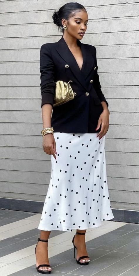 Blazer Over Maxi Dress Outfits, Social Event Outfit, Law Outfits Women, Maxi Blazer, Smart Outfits, Corporate Baddie, Creative Outfits, African Dresses Men, Corporate Chic