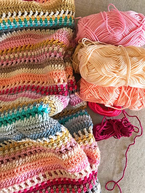 Scrap Yarn Crochet, Confection Au Crochet, Crochet For Beginners Blanket, Crochet Cable, Crochet Throw Blanket, Crochet Simple, Haken Baby, Crochet Throw, Yarn Projects