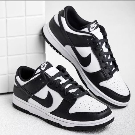 best quality with fast delivery Sepatu Air Jordan, Flowers Anime, Dunk Shoes, Jordan 1 Low White, Shoes Wallpaper, Mens Basketball Shoes, Trendy Shoes Sneakers, White Nike Shoes, Low Shoes