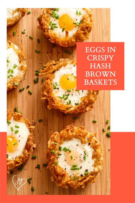 Eggs In A Basket Recipe, Potatoes Eggs Breakfast, Gourmet Brunch, Egg In A Basket, Potato And Egg Breakfast, Eggs In Basket, Brunch Waffles, Egg Appetizer, Potato Basket