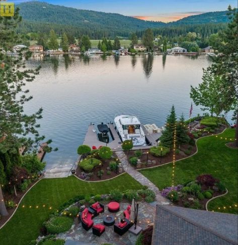 Spokane River Post Falls Idaho, Lake Houses Exterior, Lakeside Living, Dream Mansion, Dream Beach Houses, Dream Life House, Lakefront Homes, Boat Dock, Dream House Exterior