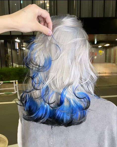 Cute Blonde Hair Dye Ideas, Blond Hair With Pop Of Color, Colorful Tips Hair, Frosted Tips Long Hair, Hair Colored Tips, Crazy Dyed Hair, Fantasy Hair Color Short, Color Hair Tips, Tip Dyed Hair