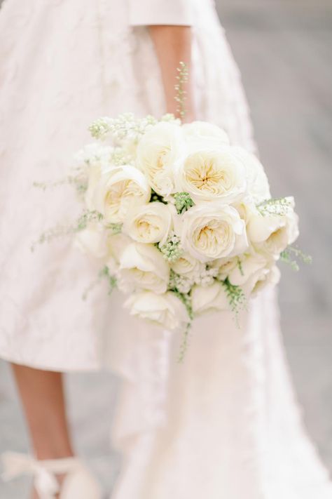 White Rose Wedding Boquet, Classic White Rose Bridal Bouquet, Round White Bouquet, English Rose Wedding Bouquet, White Roses Bouquet, Austin Roses Bouquet, White Long Stem Rose Bridal Bouquet, White Garden Rose Bouquet, Bouquet Rose Blanche