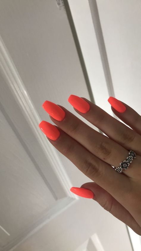 Vacation Nails One Color, Summer Nails Plain Colors Bright, Vacation Nails Solid Color, Bright Summer Nails Solid Color, Coral Red Nails Summer, Coffin Shaped Acrylic Nails, Nail Inspired, Nail Bling, Classy Acrylic