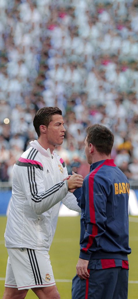 Messi And Ronaldo Wallpaper, Ronaldo Vs Messi, Messi 2015, Ronaldo Al Nassr, Ronaldo Madrid, Cristiano Ronaldo Hd Wallpapers, Messi Goat, Ronaldo Skills, Messi Vs Ronaldo