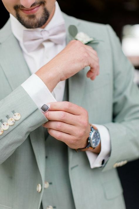 Grooms Men Attire Sage Green, Pink Groomsman Suit, Sage Green Groomsman Suit, Pastel Green Groomsmen, Groom In Sage Green, Eucalyptus Wedding Men Suit, Eucalyptus Wedding Groom, Sage Green Mens Suit Wedding, Dark Sage Suit