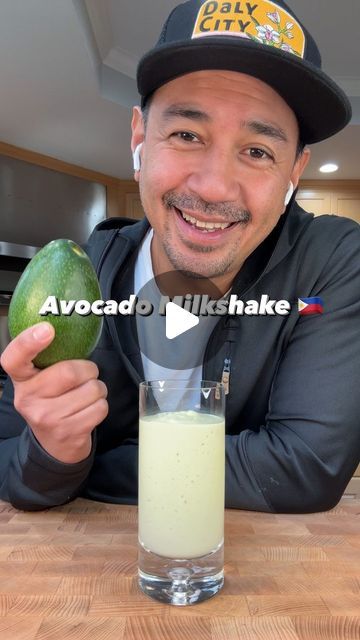 Filipino Recipes on Instagram: "Avocado Milkshake. 🇵🇭  Avocados aren’t just for guacamole. They’re consumed as a dessert all over the world. 💛  🎥 @philmeetsfood   #AvocadoMilkshake  #FilipinoDessert  #LoveThePhilippines #LovePhilippines #explore #viral #viralvideos #PinoyFoodie #SarapPinoy #PhilippineCuisine #TasteOfThePhilippines #LutongBahay #PinoyEats #FilipinoFoodMovement #proudlypinoy🇵🇭" Avocado Shake Filipino, Avocado Milk, Avocado Shake Recipe, Avocado Milkshake, Avocado Shake, Philippine Cuisine, Avocado Dessert, Avocado Smoothie, Filipino Desserts